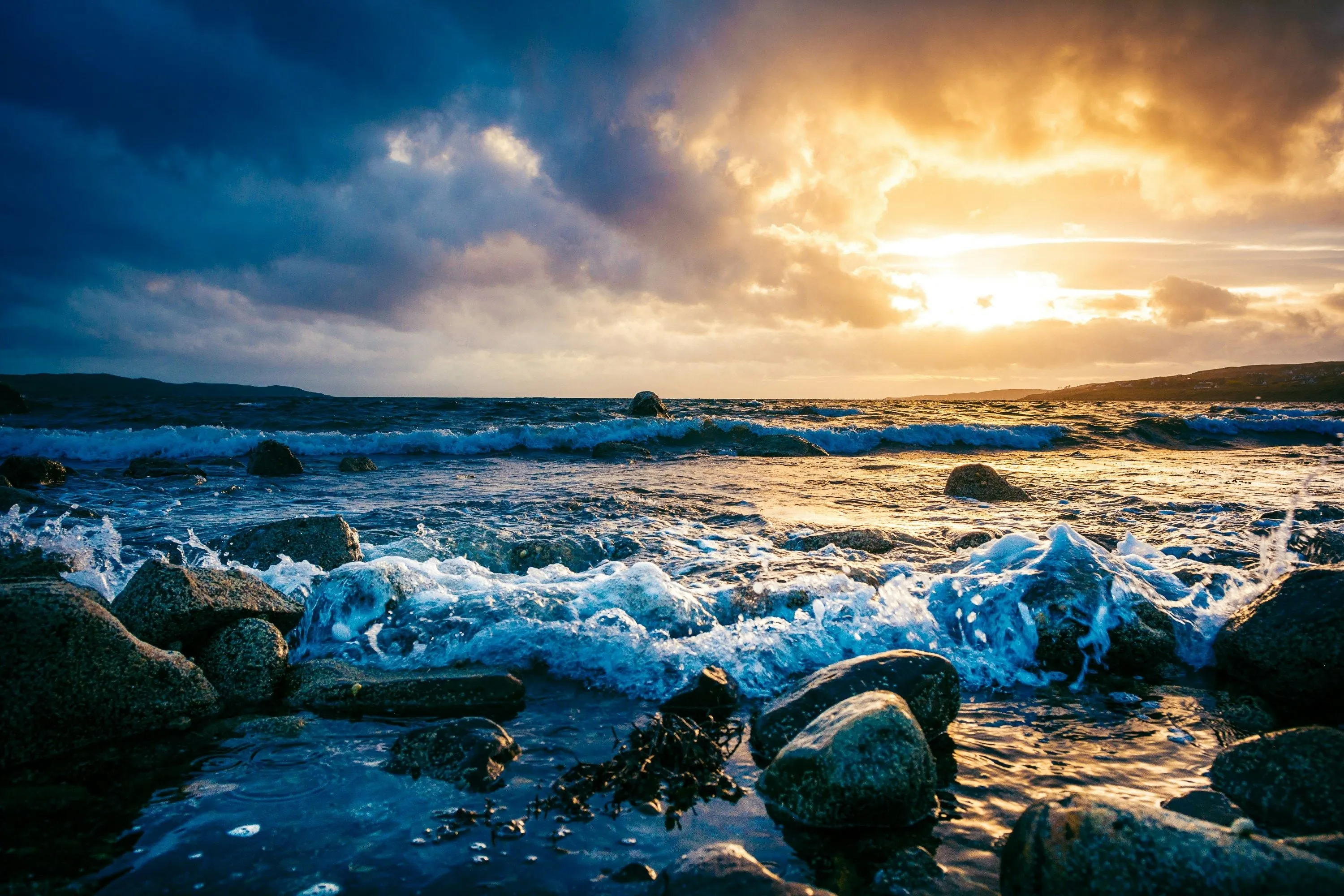 Waves on the seashore